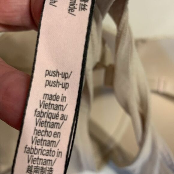 Victoria's Secret size 40 C push-up padded bra - Picture 9 of 10